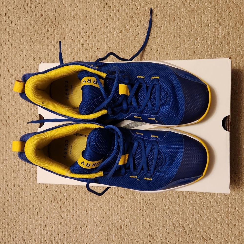 Under Armour basketball sneakers